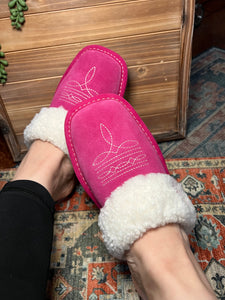 Womens Ariat Jackie Square Toe Slipper Very Berry Pink