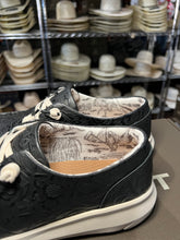 Load image into Gallery viewer, Ariat Hilo Black Floral Emboss
