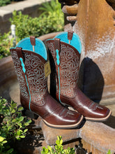 Load image into Gallery viewer, Women&#39;s Ariat Round Up Remuda Boot
