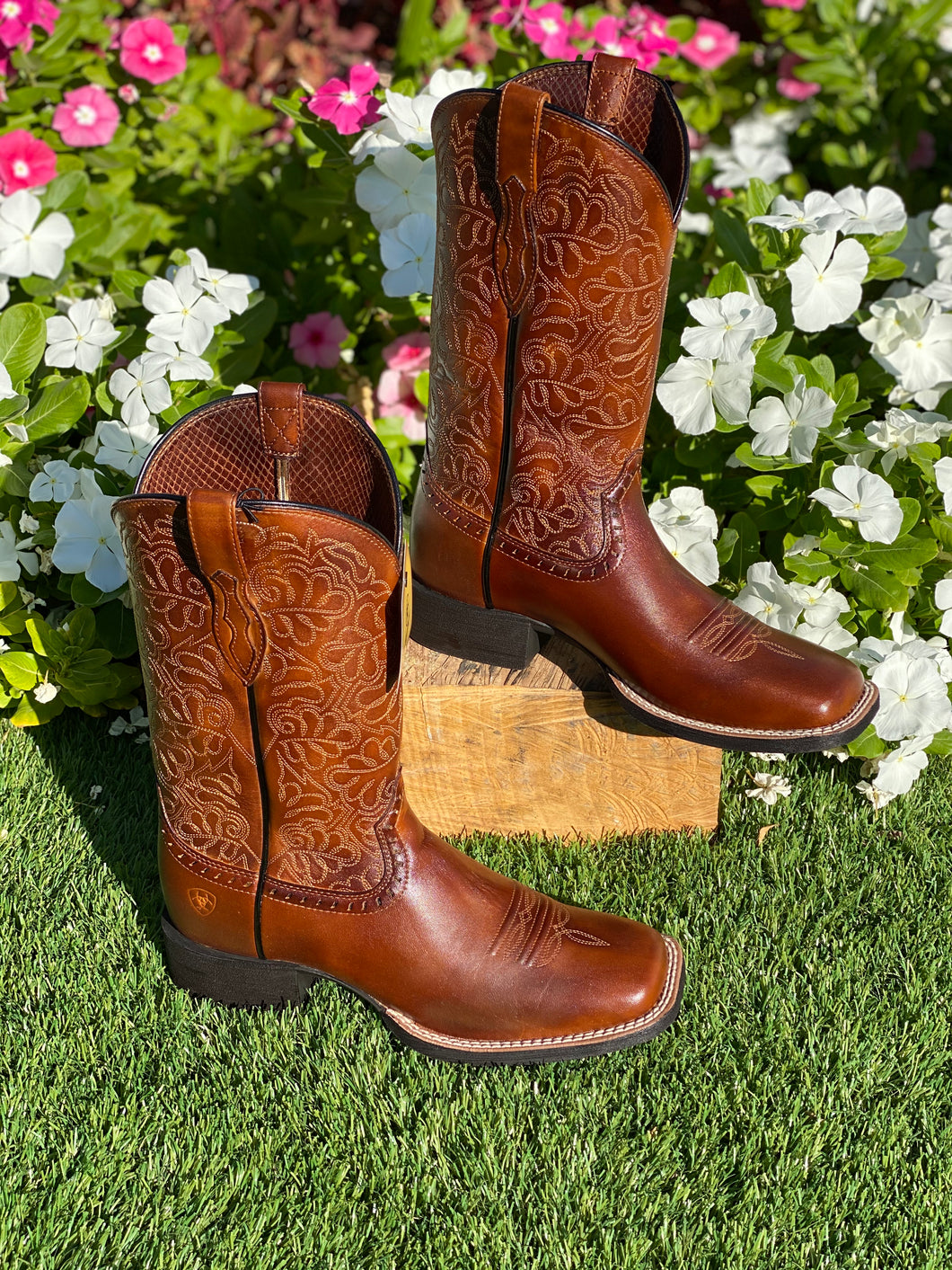 Women's Ariat Boot -Round Up Remuda Naturally Rich Style#10019905