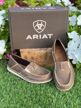 Load image into Gallery viewer, Women&#39;s Ariat Cruiser - Brown Bomber Style #10023008
