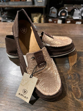 Load image into Gallery viewer, Women&#39;s Ariat Cruisers - Aztec Suede/Metallic Copper Floral
